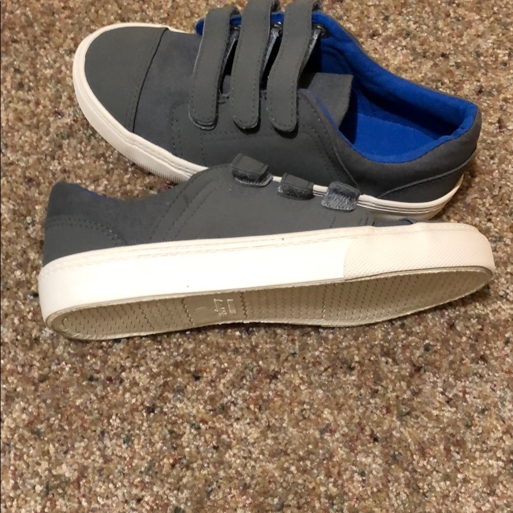 Boys Gavin Sport Grey Velcro shoes